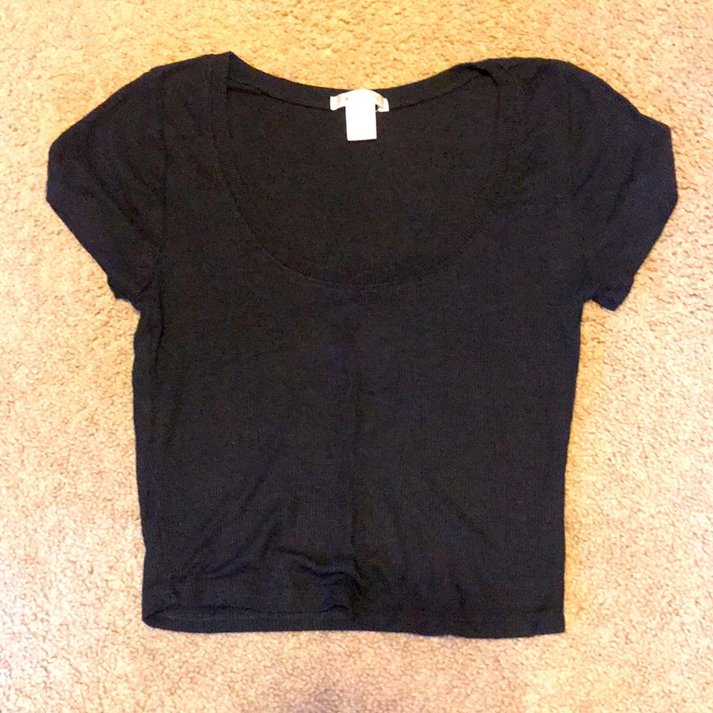 Black crop top